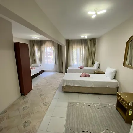 Hotel Ceylan *